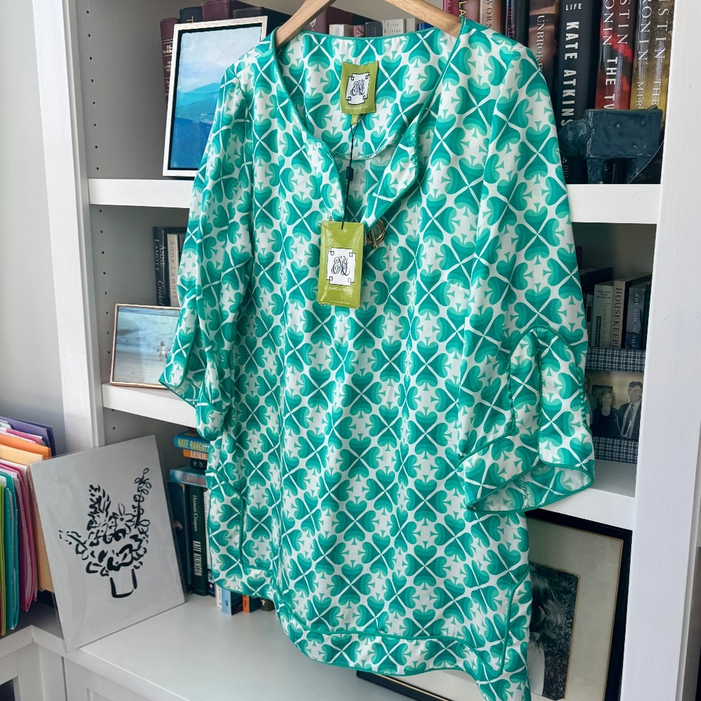 NWT Elizabeth McKay Green & White Spades Clover Tunic in 100% Silk,  Size 12